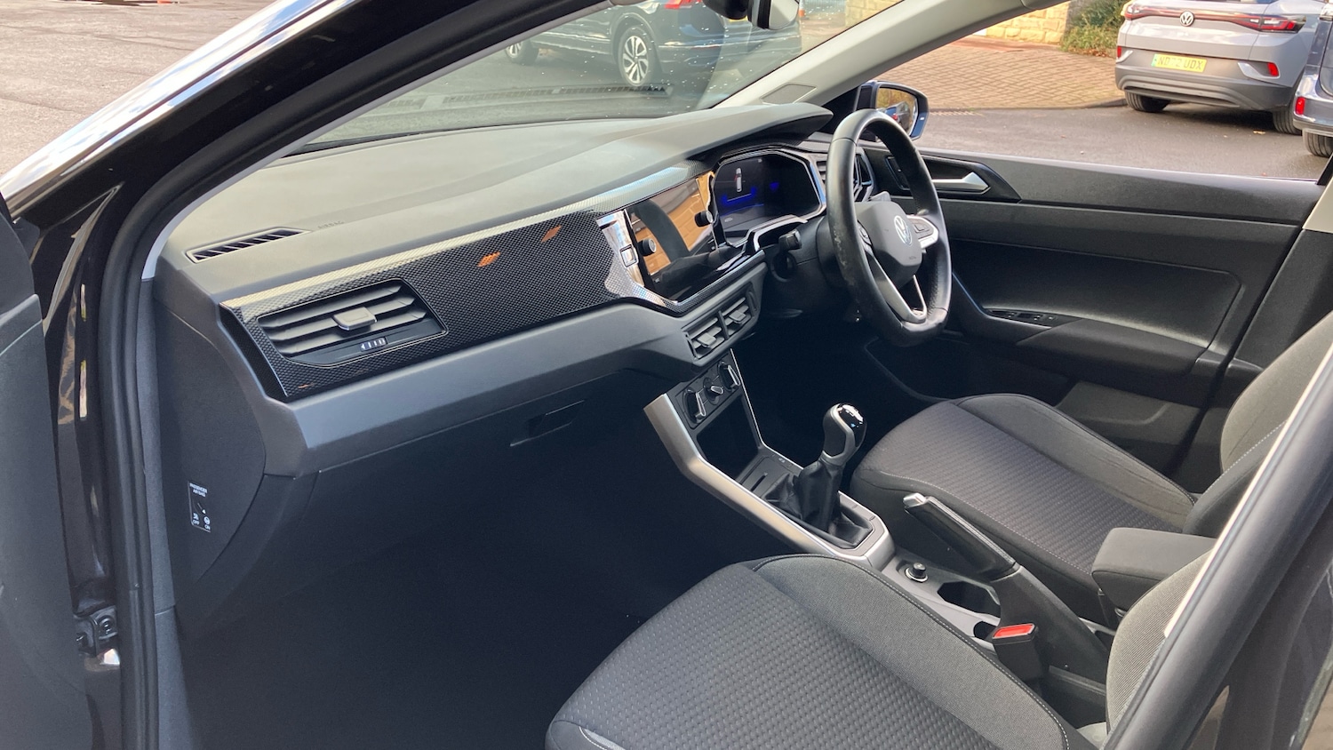 Used Volkswagen Polo 2023 for sale - 76684763: Photo 2