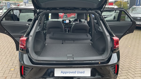 Used Volkswagen T-Roc 2025 for sale - 76063687: Photo 32