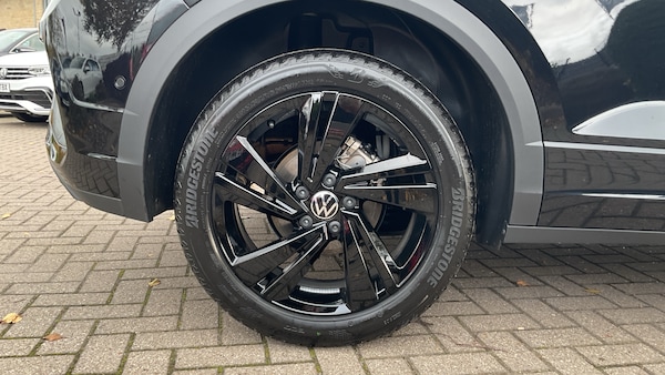 Used Volkswagen T-Roc 2025 for sale - 76063687: Photo 43