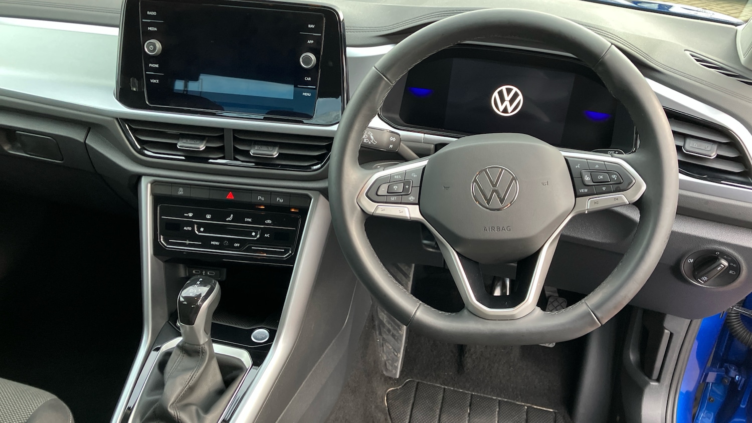 Used Volkswagen T-Roc 2025 for sale - 76830523: Photo 10