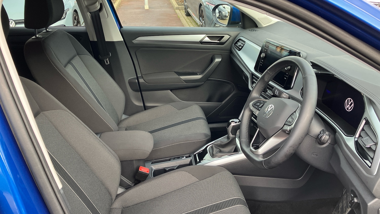 Used Volkswagen T-Roc 2025 for sale - 76830523: Photo 15