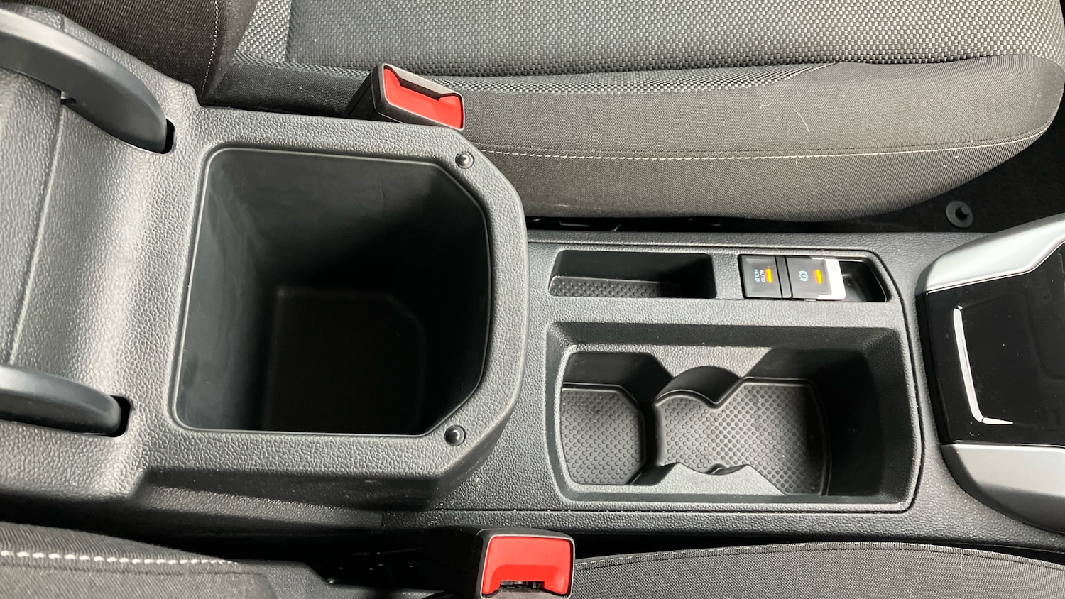 Used Volkswagen T-Roc 2025 for sale - 76830523: Photo 29