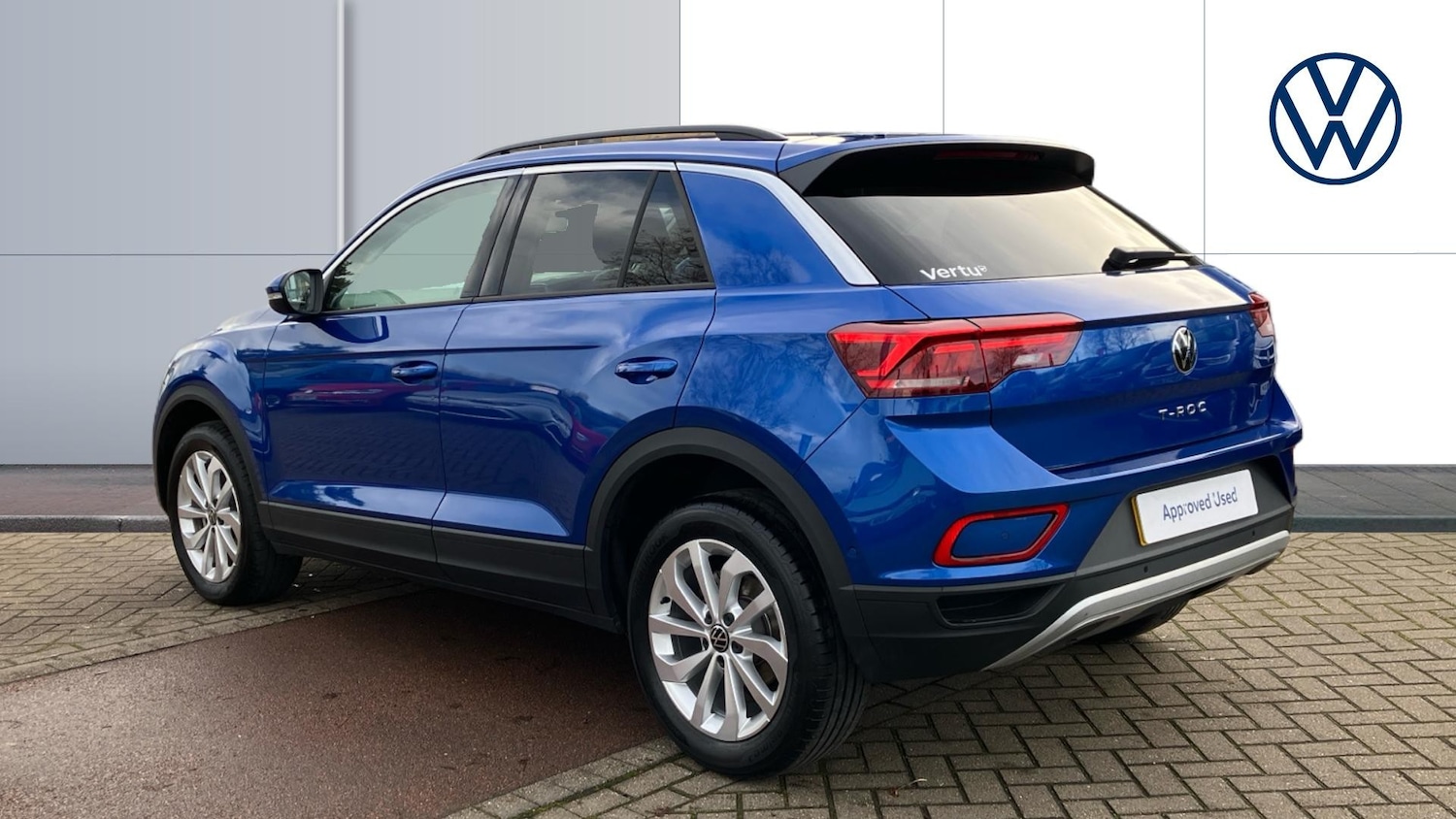 Used Volkswagen T-Roc 2025 for sale - 76830523: Photo 3