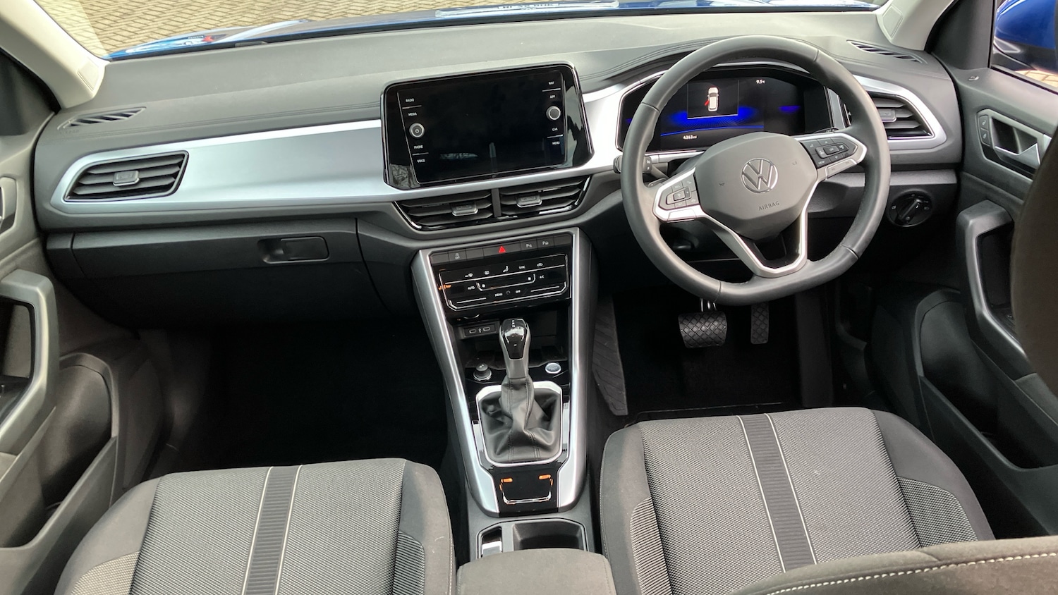 Used Volkswagen T-Roc 2025 for sale - 76830523: Photo 9