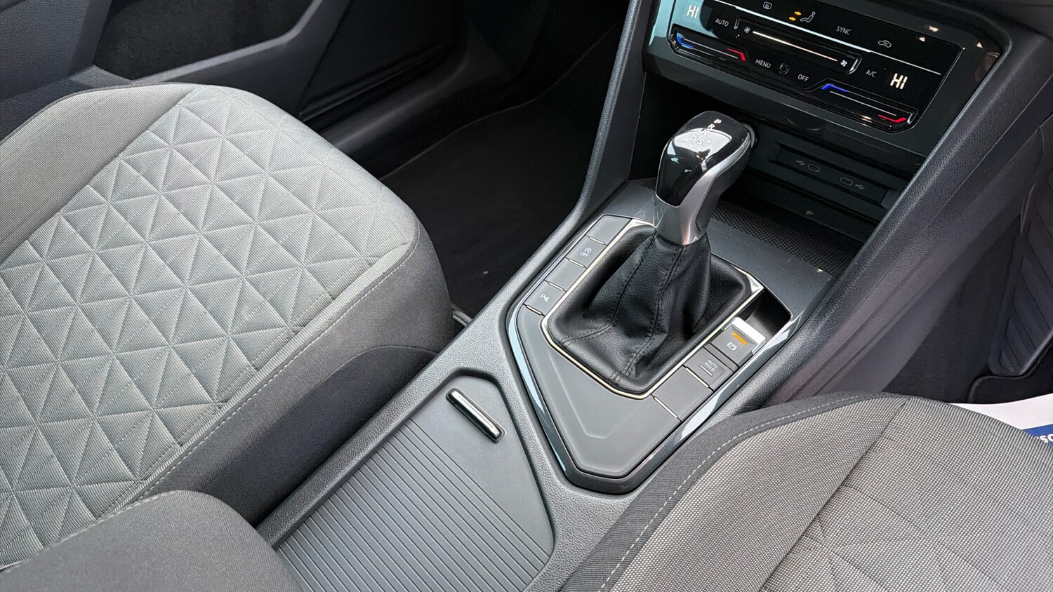 Used Volkswagen Tiguan 2021 for sale - 77988927: Photo 14