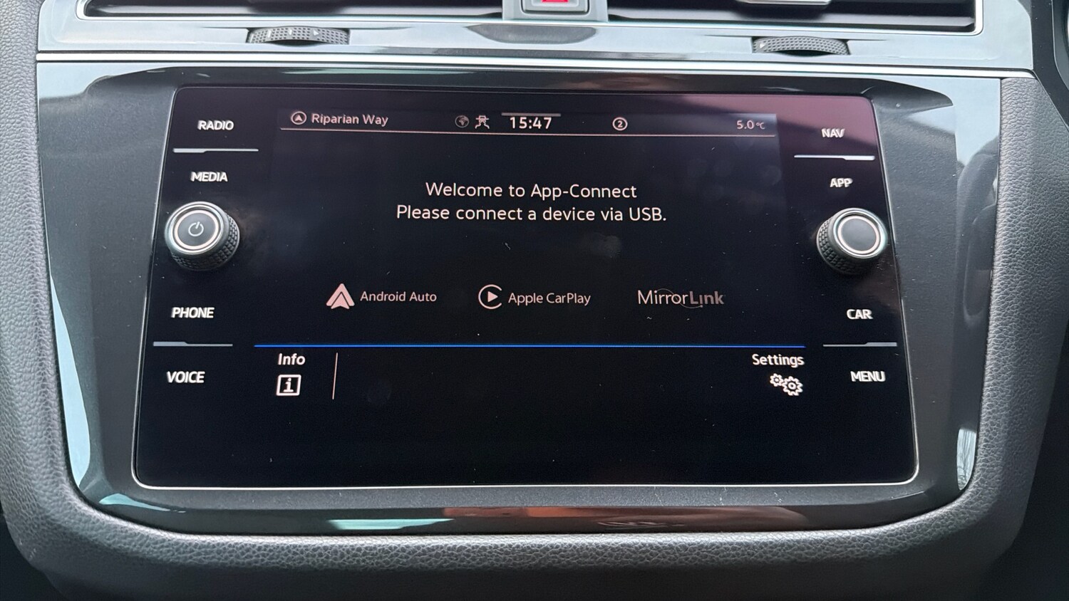 Used Volkswagen Tiguan 2021 for sale - 77988927: Photo 35