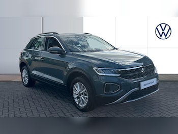 Used Volkswagen T-Roc 2024 for sale - 75894437: Photo