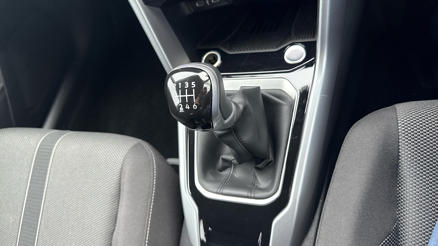 Used Volkswagen T-Roc 2025 for sale - 77208829: Photo 14