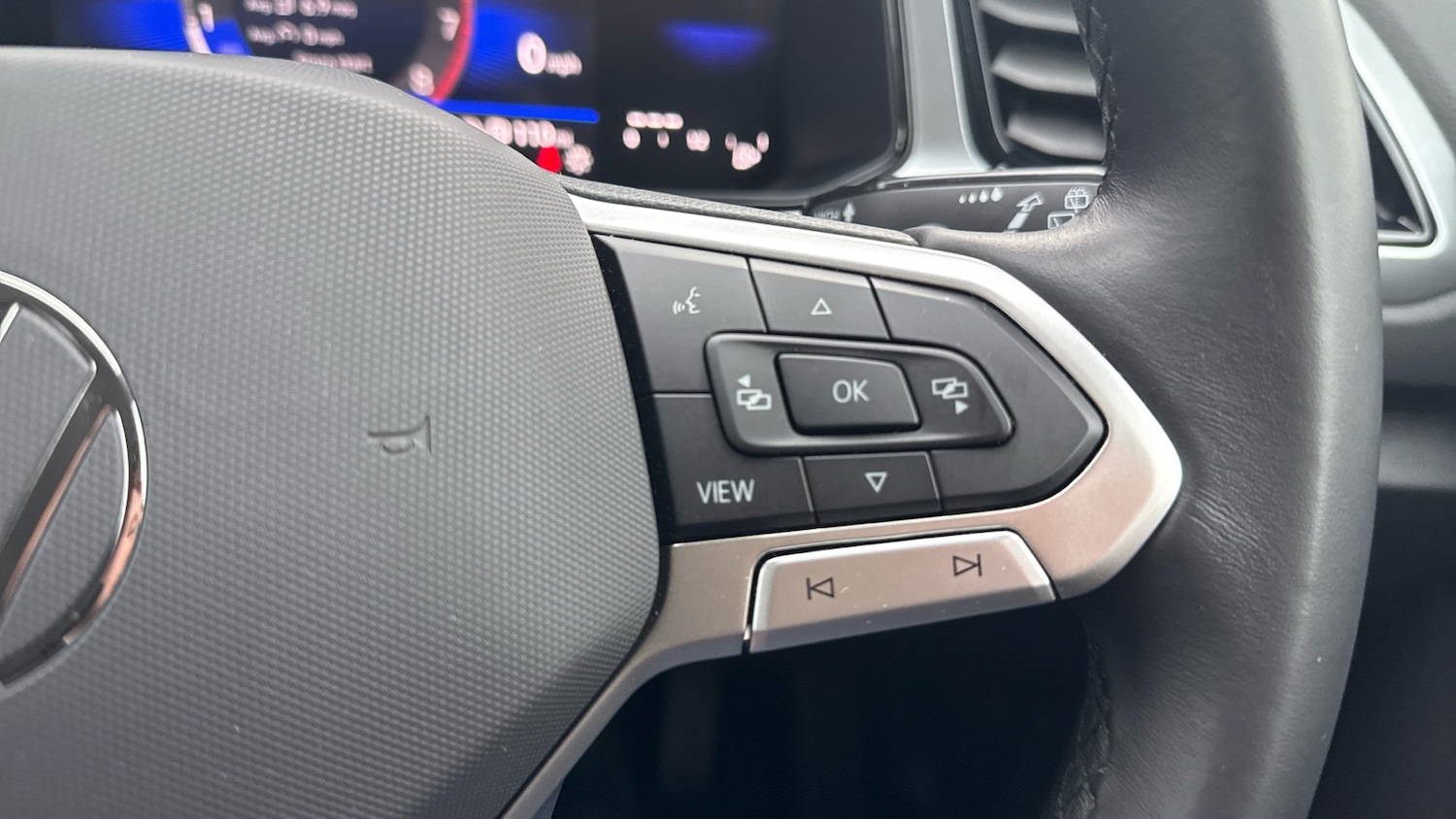 Used Volkswagen T-Roc 2025 for sale - 77208829: Photo 18