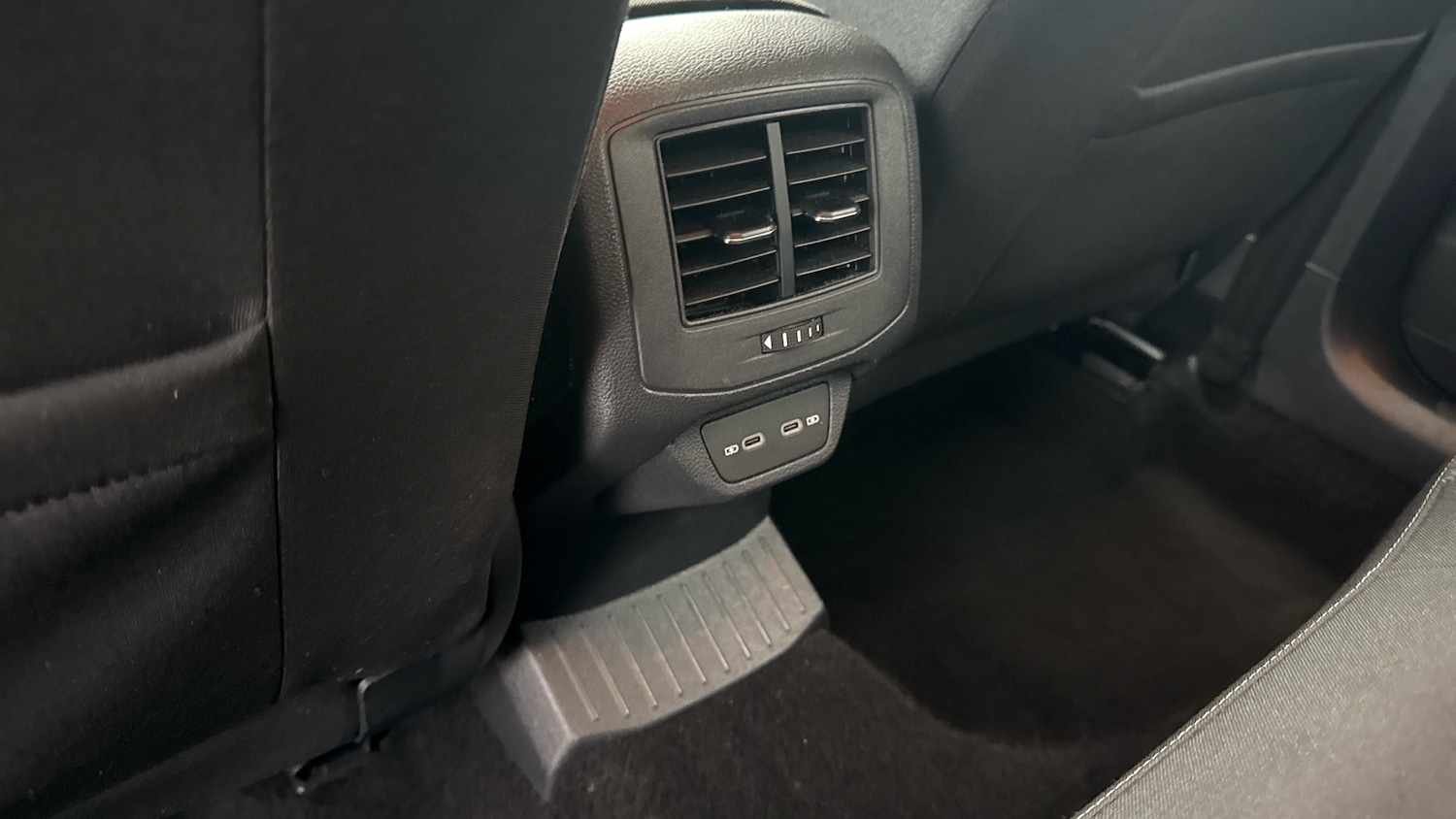 Used Volkswagen T-Roc 2025 for sale - 77208829: Photo 33