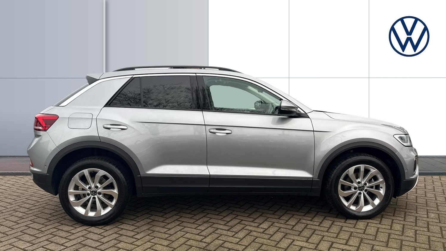 Used Volkswagen T-Roc 2025 for sale - 77208829: Photo 4