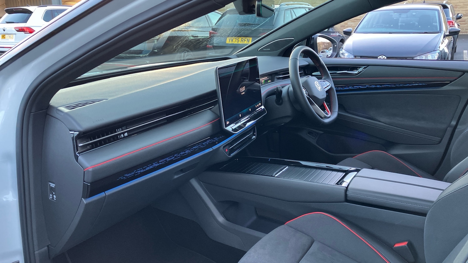 Used Volkswagen ID.7 2025 for sale - 76879213: Photo 2