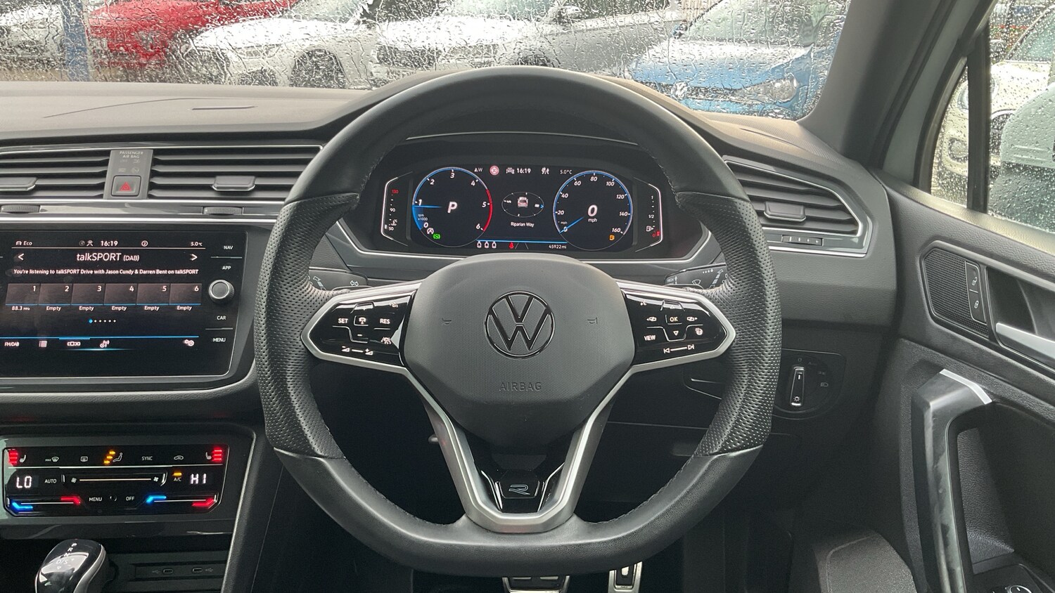 Used Volkswagen Tiguan 2021 for sale - 77997438: Photo 10