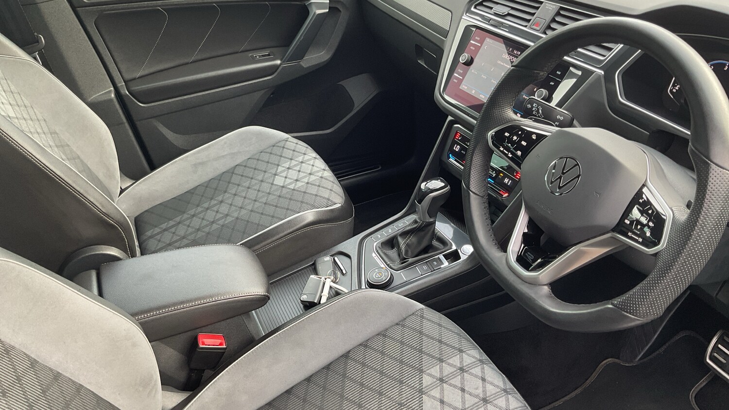 Used Volkswagen Tiguan 2021 for sale - 77997438: Photo 15