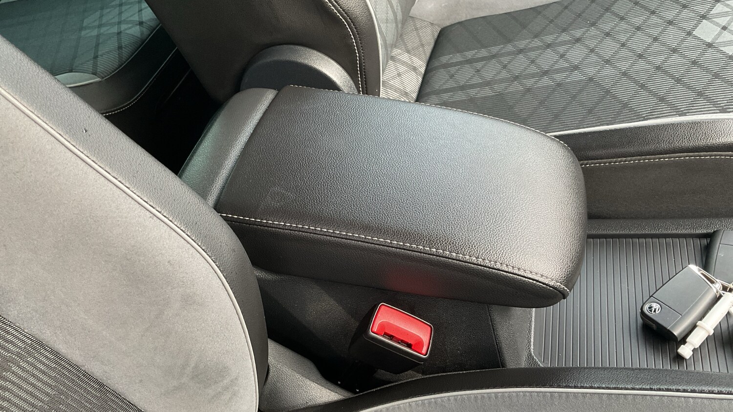 Used Volkswagen Tiguan 2021 for sale - 77997438: Photo 24