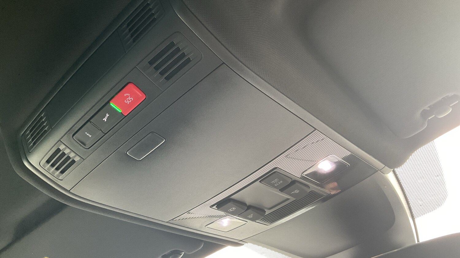 Used Volkswagen Tiguan 2021 for sale - 77997438: Photo 27