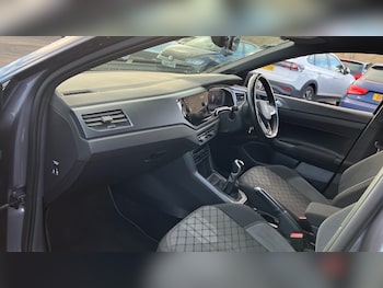 Used Volkswagen Polo 2022 for sale - 76374286: Photo