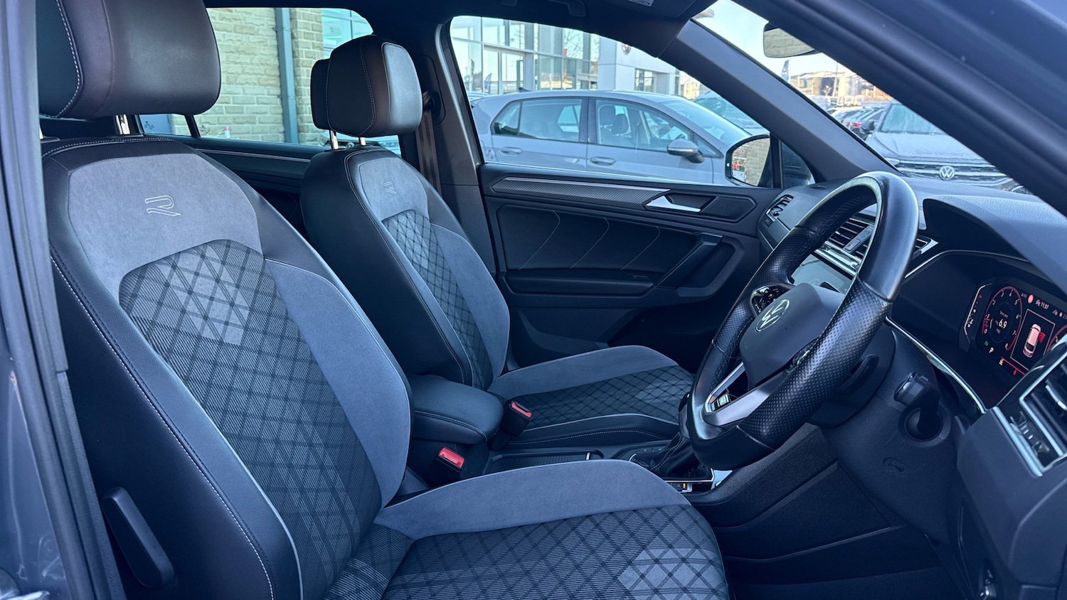 Used Volkswagen Tiguan 2021 for sale - 77282410: Photo 15