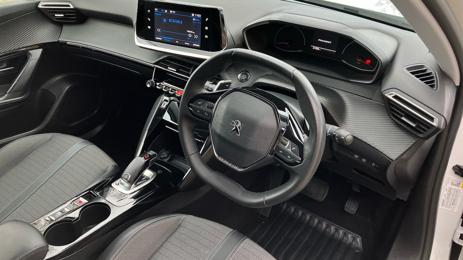 Used Peugeot 2008 2021 for sale - 76616372: Photo 11