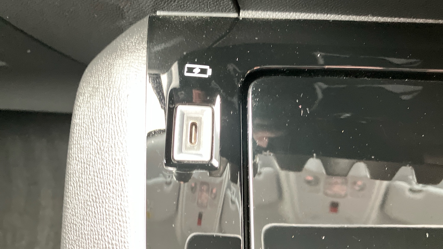 Used Peugeot 2008 2021 for sale - 76616372: Photo 28