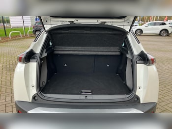 Used Peugeot 2008 2021 for sale - 76616372: Photo