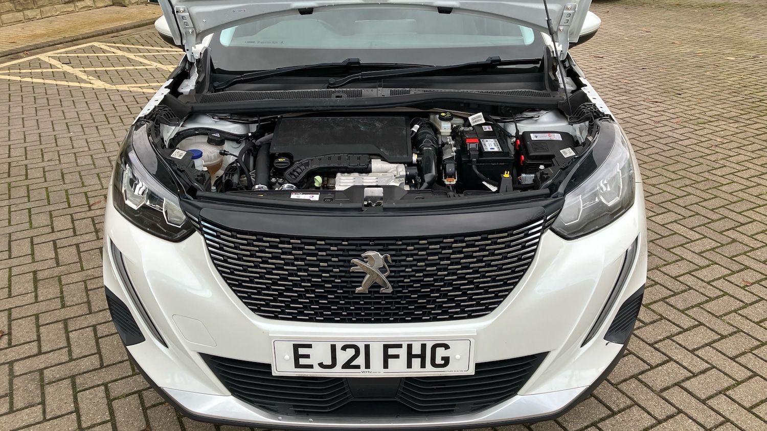 Used Peugeot 2008 2021 for sale - 76616372: Photo 8