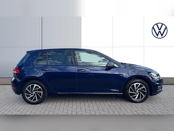Used Volkswagen Golf 2019 for sale - 75790571: Photo
