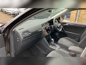 Used Volkswagen Tiguan 2023 for sale - 76517521: Photo