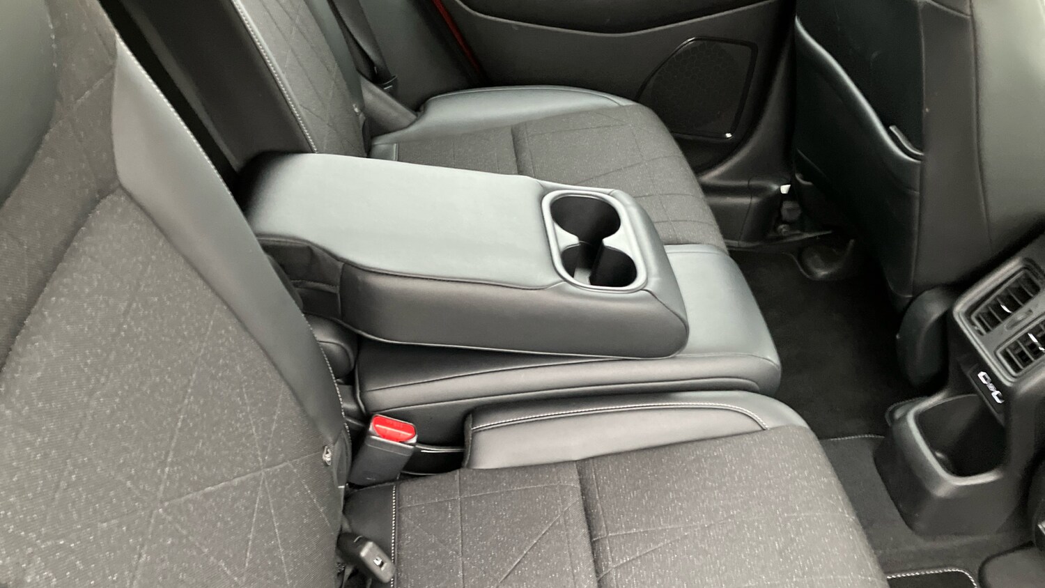 Used Honda HR-V 2022 for sale - 76818738: Photo 32