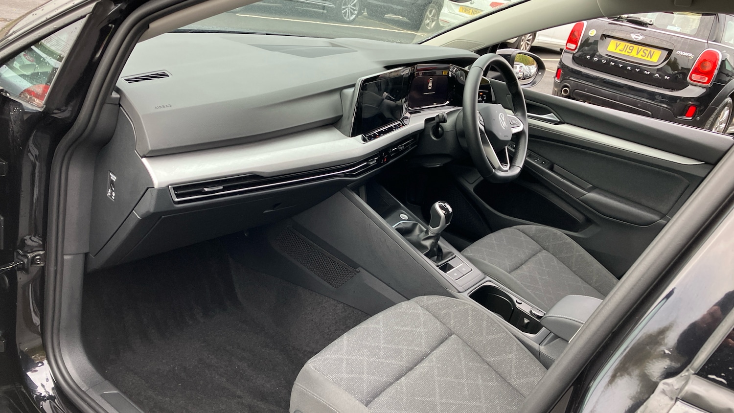 Used Volkswagen Golf 2023 for sale - 76862277: Photo 2