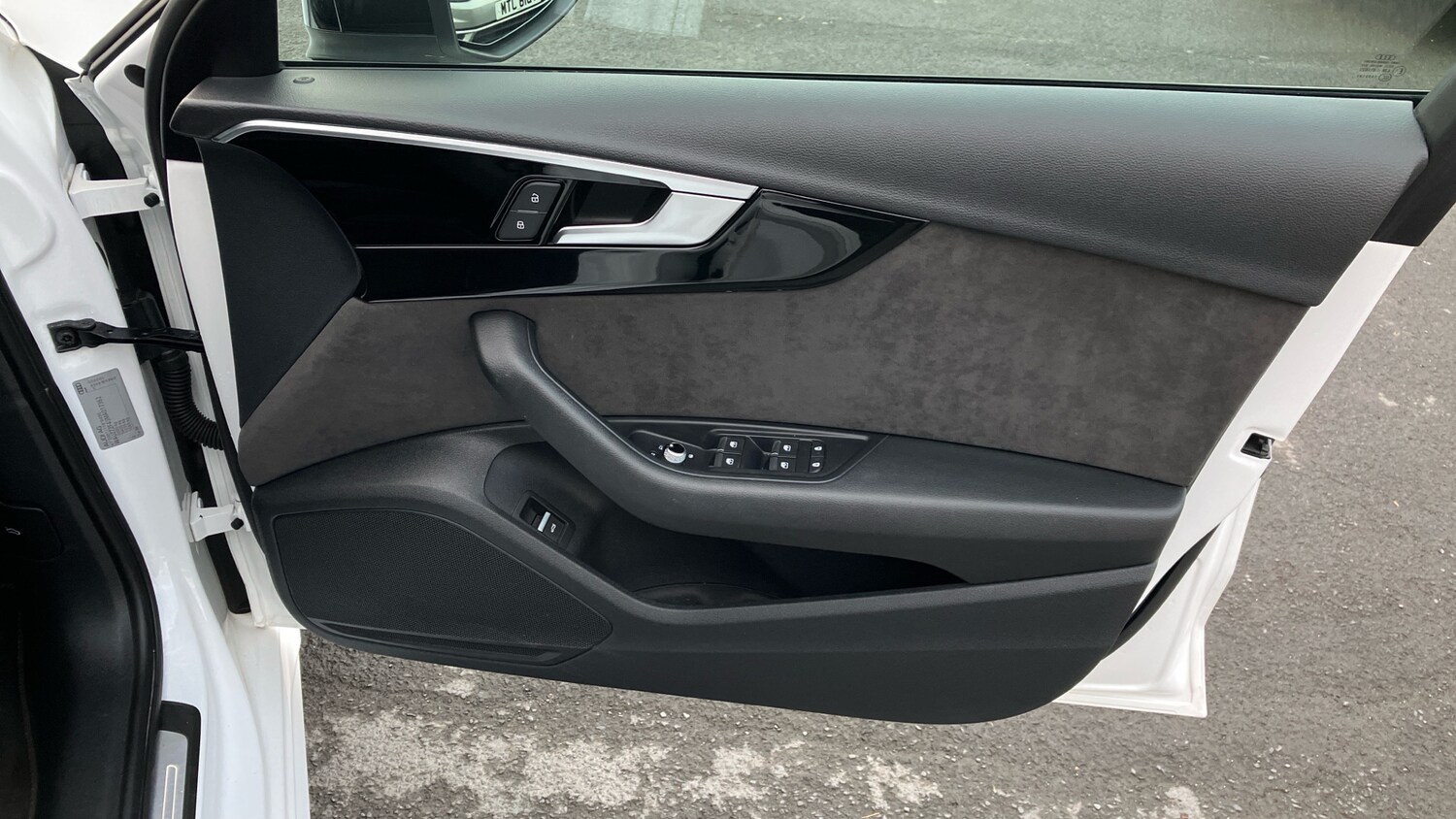 Used Audi A4 2020 for sale - 76904835: Photo 31