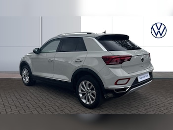 Used Volkswagen T-Roc 2022 for sale - 75724925: Photo