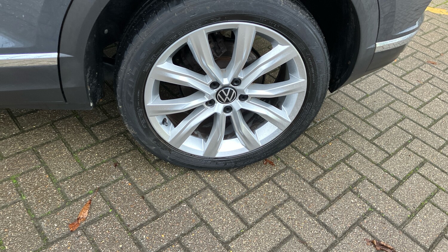 Used Volkswagen T-Roc 2020 for sale - 76627777: Photo 32