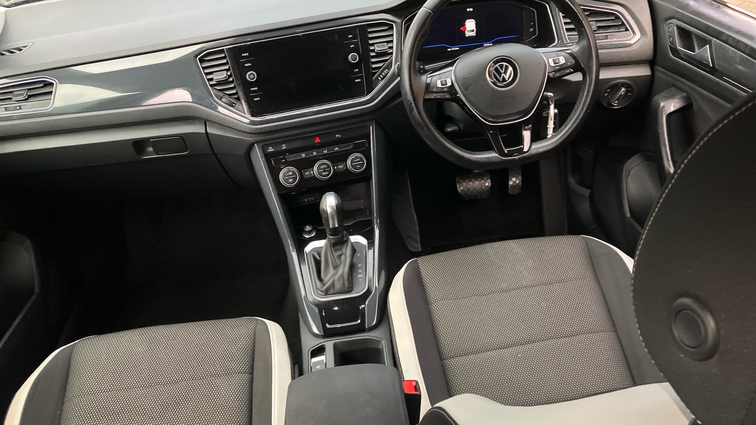 Used Volkswagen T-Roc 2020 for sale - 76627777: Photo 9