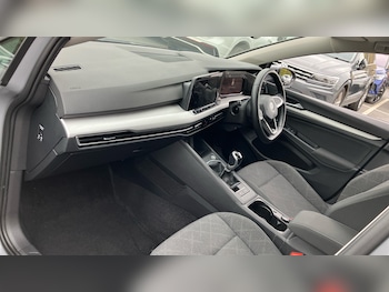 Used Volkswagen Golf 2020 for sale - 76298874: Photo 2