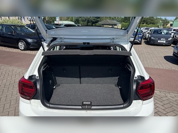 Used Volkswagen Polo 2018 for sale - 79137338: Photo