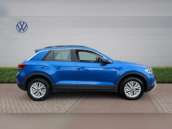 Used Volkswagen T-Roc 2023 for sale - 79088797: Photo