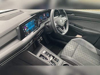 Used Volkswagen Golf 2022 for sale - 77935112: Photo