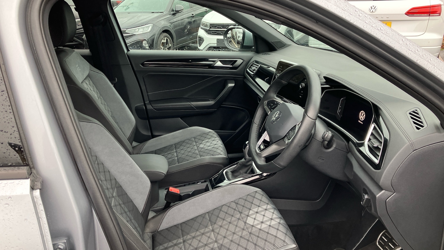 Used Volkswagen T-Roc 2025 for sale - 77071376: Photo 15