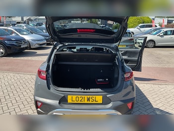 Used Kia Stonic 2021 for sale - 79124237: Photo