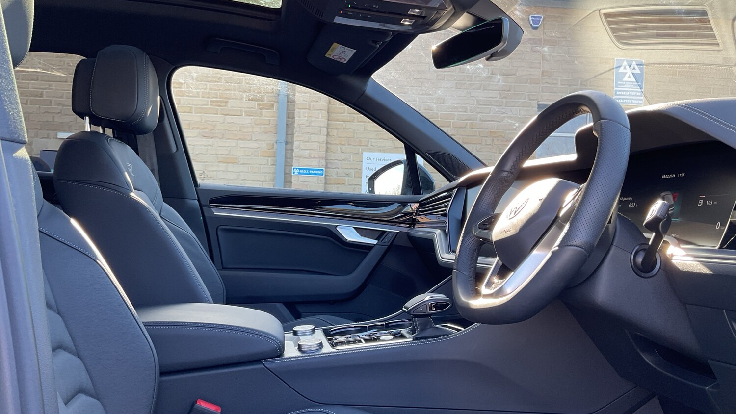 Used Volkswagen Touareg 2025 for sale - 77803055: Photo 15