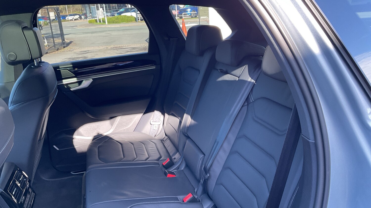 Used Volkswagen Touareg 2025 for sale - 77803055: Photo 16