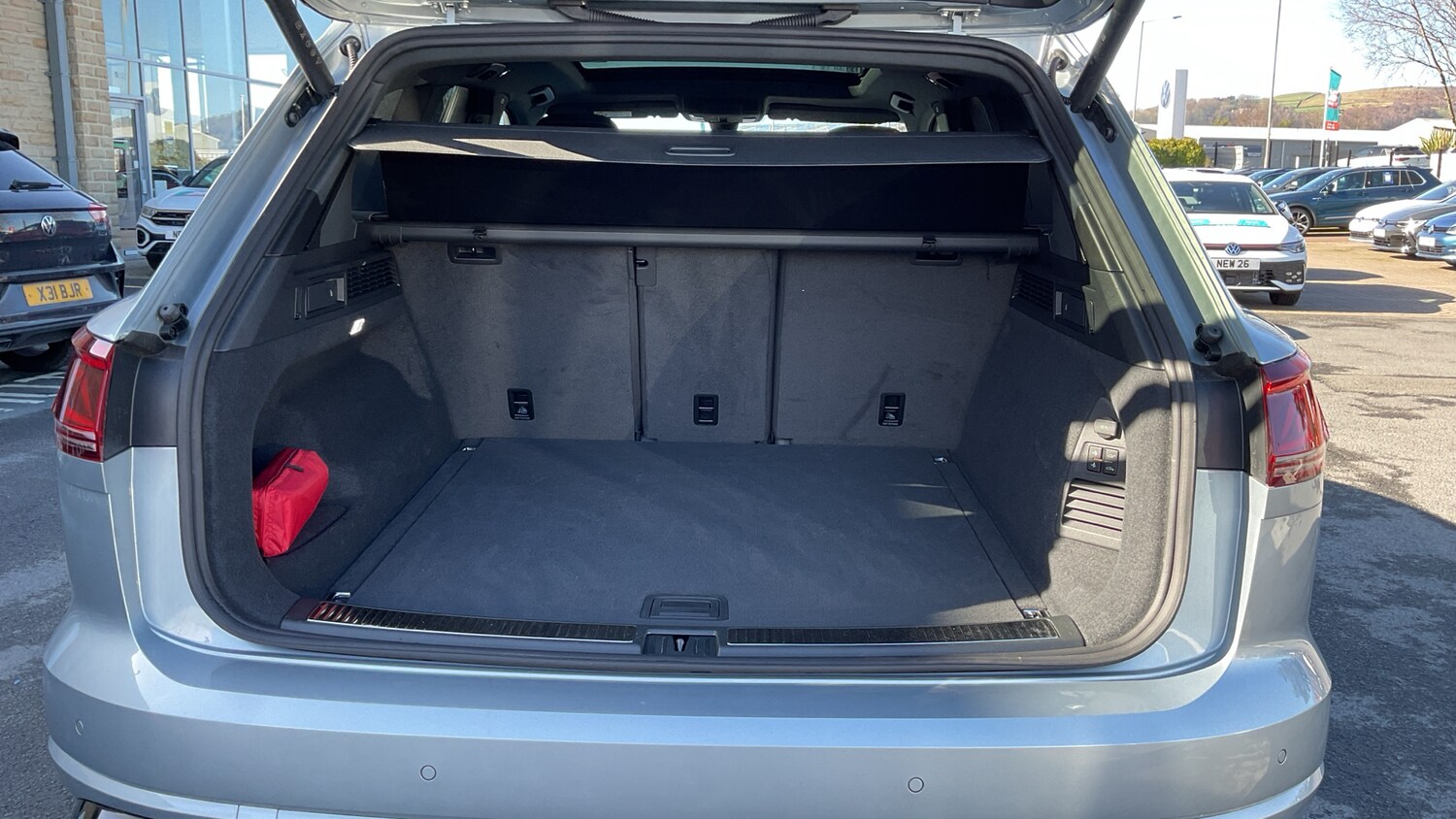 Used Volkswagen Touareg 2025 for sale - 77803055: Photo 20