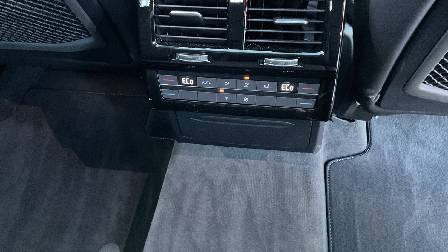 Used Volkswagen Touareg 2025 for sale - 77803055: Photo 42