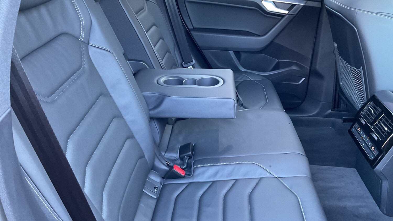 Used Volkswagen Touareg 2025 for sale - 77803055: Photo 43