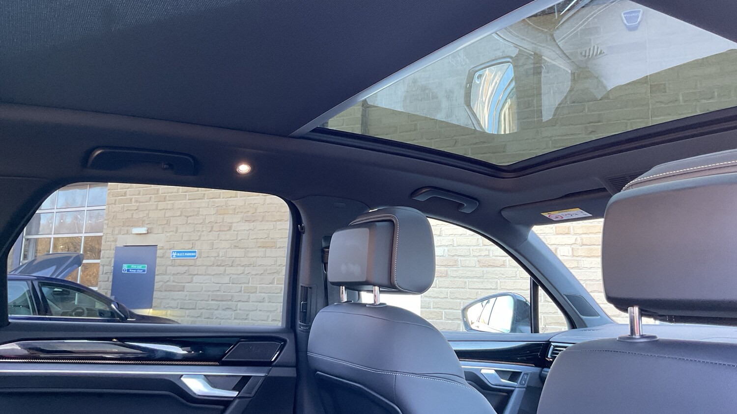 Used Volkswagen Touareg 2025 for sale - 77803055: Photo 44