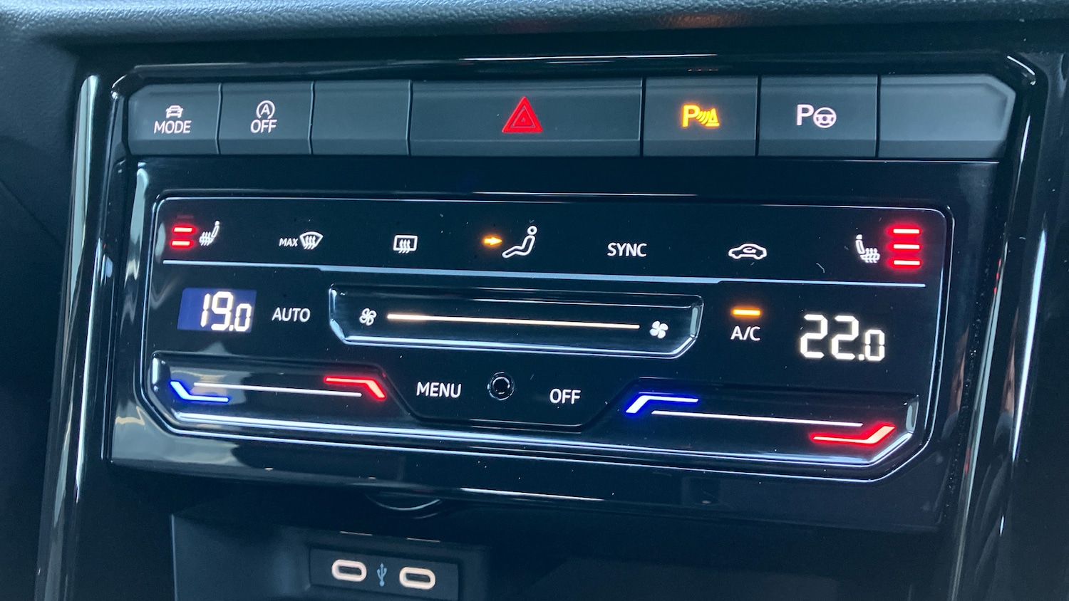 Used Volkswagen T-Roc 2025 for sale - 76734922: Photo 22