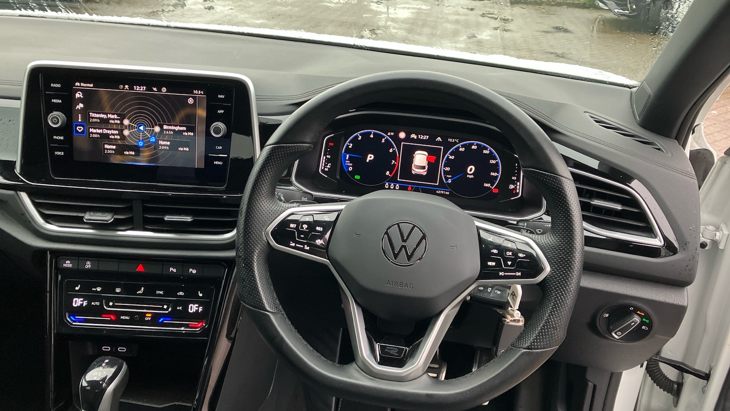 Used Volkswagen T-Roc 2022 for sale - 76948179: Photo 10