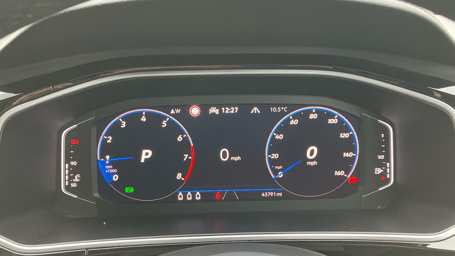 Used Volkswagen T-Roc 2022 for sale - 76948179: Photo 11