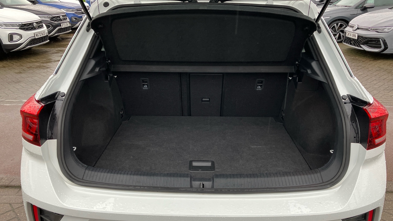 Used Volkswagen T-Roc 2022 for sale - 76948179: Photo 20